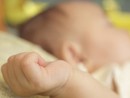 Aveva fretta di nascere: bimba vede la luce in ambulanza ad Albenga