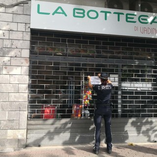 Albenga, stretta sui controlli: chiuse due attività per la vendita di alcolici dopo le 21