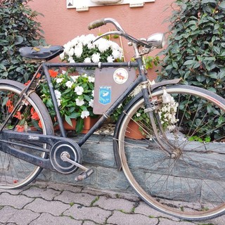 La &quot;bicicletta di Maradona&quot; in vendita in un'asta benefica per la Croce Bianca di Albenga