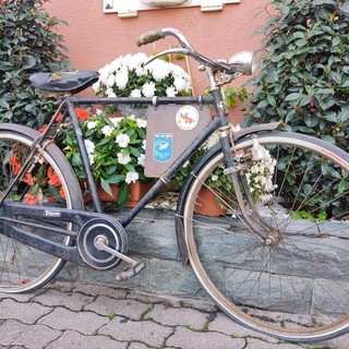 La "bicicletta di Maradona" in vendita in un'asta benefica per la Croce Bianca di Albenga