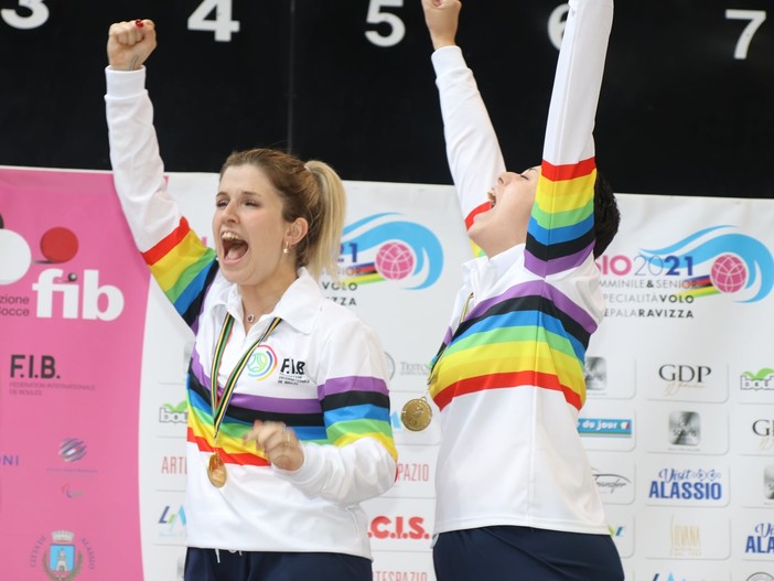 Valentina Basei e Francesca Carlini - foto di Erika Quinland dalla pagina Facebook "Bocce Alassio"