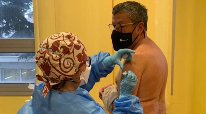 Vaccino anti Covid, Brunetto (Lega): "Invito i liguri ad aderire alla campagna vaccinale" Vaccino anti Covid, Brunetto (Lega): "Invito i liguri ad aderire alla campagna vaccinale"