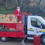 Babbo Natale arriva a scuola con la Protezione Civile: a Ceriale il tour che fa felici i bimbi Babbo Natale arriva a scuola con la Protezione Civile: a Ceriale il tour che fa felici i bimbi