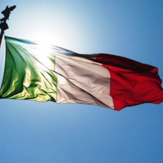 25 aprile, bandiera italiana, Bella Ciao e le deposizioni delle corone sui monumenti: le iniziative dei sindaci del savonese (FOTO E VIDEO) 25 aprile, bandiera italiana, Bella Ciao e le deposizioni delle corone sui monumenti: le iniziative dei sindaci del savonese (FOTO E VIDEO)