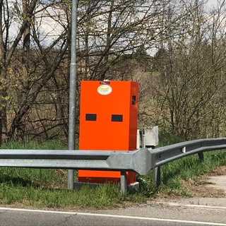 Piana Crixia, due "box velox" lungo la statale che attraversa il centro abitato (FOTO)