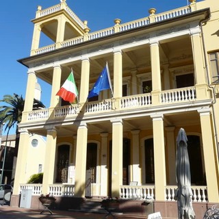 Borghetto, a Palazzo Pietracaprina la mostra di Burattini e Fondali antichi della famiglia Niemen