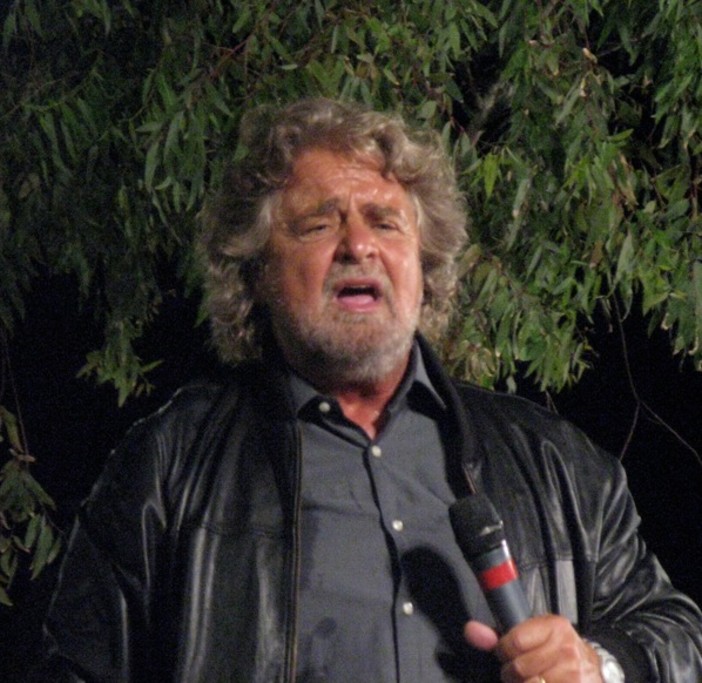 Movimento 5 Stelle alza i toni su Marco Caviglione (IdV) Movimento 5 Stelle alza i toni su Marco Caviglione (IdV)