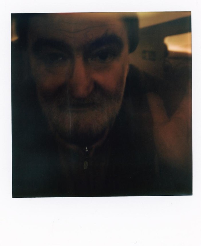 Maetro Beppe Rosso. Polaroid anno 2019 (foto di Faé A. Djéraba)