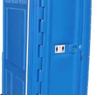 Savona, il movimento "Articolo Uno": "Sì al red carpet e no ai bagni chimici?"