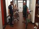 Rubano bici nel deposito di un hotel, ma la fuga si ferma in stazione: fermati in quattro a Finale Ligure