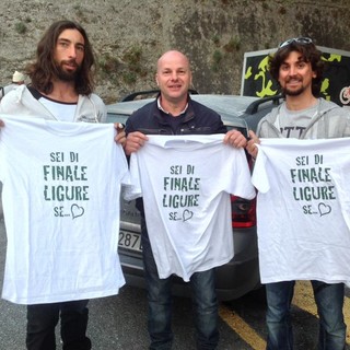 Anche Vittorio Brumotti è di "Finale Ligure se...", foto "rubate" dal set del nuovo progetto Anche Vittorio Brumotti è di "Finale Ligure se...", foto "rubate" dal set del nuovo progetto