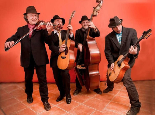 Quiliano, VociTeatroMusica Estate: esibizione della "Banda Tziga"