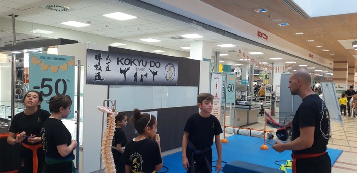 Successo di pubblico alle dimostrazioni albenganesi di Bushido Kokyu-Do Successo di pubblico alle dimostrazioni albenganesi di Bushido Kokyu-Do