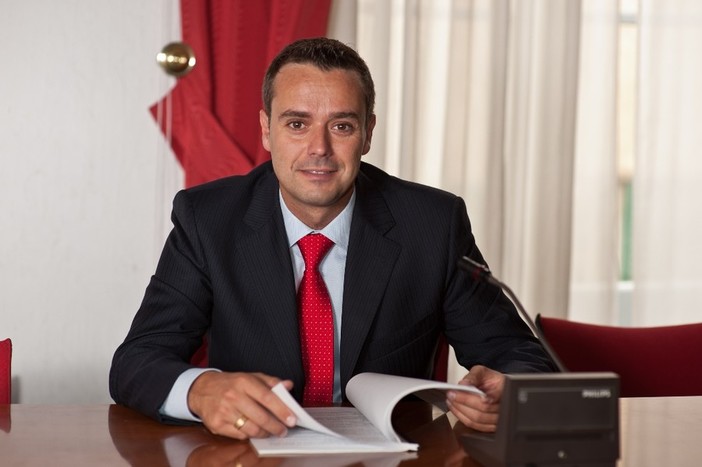 Ciangherotti: "Teknoservice conferma, è in Sardegna la nuova spazzatrice meccanica di Albenga" Ciangherotti: "Teknoservice conferma, è in Sardegna la nuova spazzatrice meccanica di Albenga"