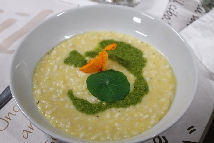 I fiori eduli di Raverabio e i prodotti di Tastee.it conquistano la Valle Bormida I fiori eduli di Raverabio e i prodotti di Tastee.it conquistano la Valle Bormida
