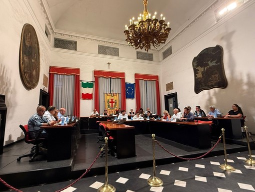 Albenga si unisce al Cammino di Santiago: approvata in Consiglio comunale la pietra miliare della via della Costa Albenga si unisce al Cammino di Santiago: approvata in Consiglio comunale la pietra miliare della via della Costa