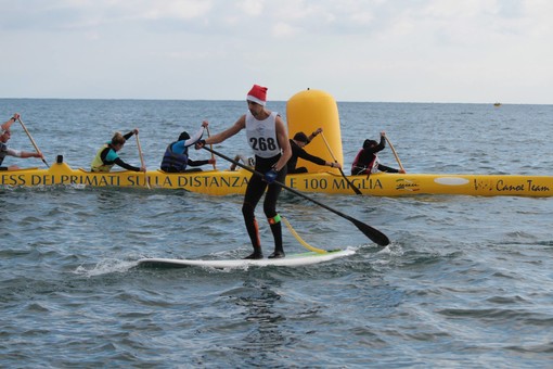 Assonautica alla manifestazione sportiva "W.A.S. Christmas Race" per l'assistenza in mare alle canoe