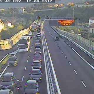 Autostrade: traffico ancora intenso a causa dei rientri