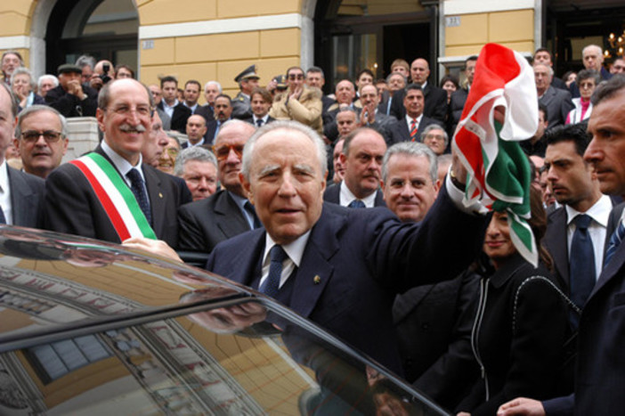 Cordoglio della Regione Liguria per la morte dell'ex Presidente della Repubblica Carlo Azeglio Ciampi Cordoglio della Regione Liguria per la morte dell'ex Presidente della Repubblica Carlo Azeglio Ciampi