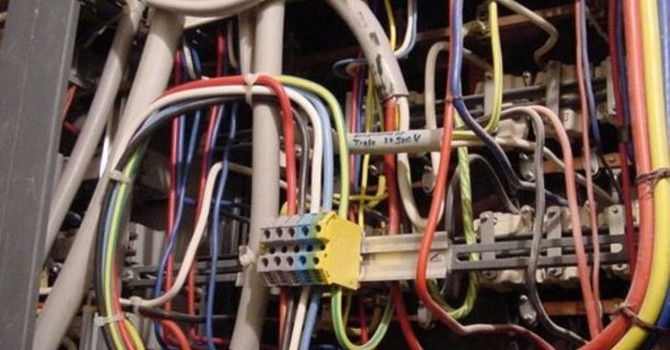 Blackout a Borghetto S. Spirito nel pieno della stagione estiva, Canepa: “Grave danno economico per le attività commerciali”