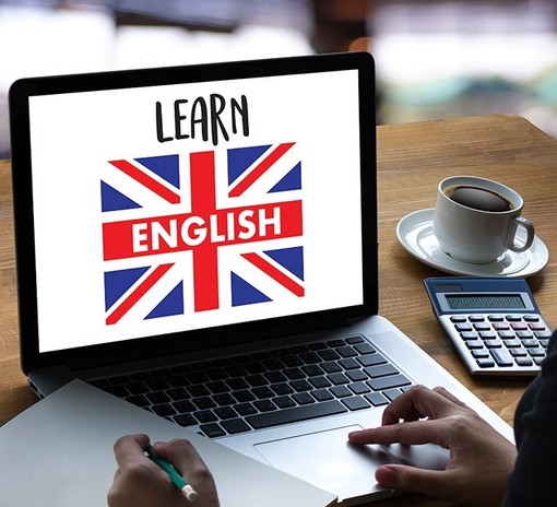 Finale, un corso d'inglese gratuito per tutti i ragazzi tra apprendimento e divertimento