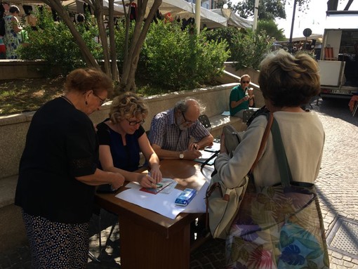 Celle, grande risposta dei cittadini contro la chiusura del centro prelievi