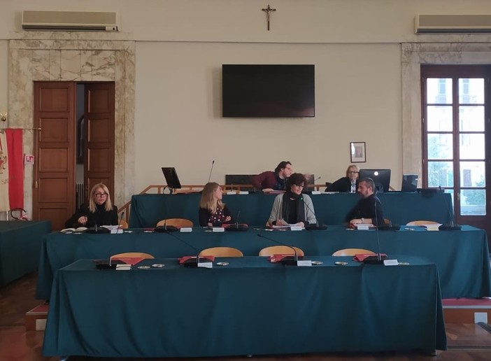 Savona, il sindaco scrive ad Aned e Isrec per le "pietre di inciampo" in memoria dei cittadini savonesi deportati nei lager