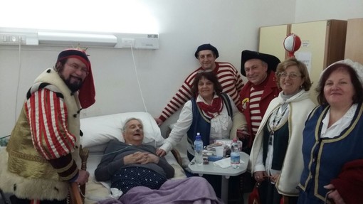 Cicciulin, re della solidarietà riconsegna le chiavi al sindaco: festa di fine Carnevale il 5 marzo Cicciulin, re della solidarietà riconsegna le chiavi al sindaco: festa di fine Carnevale il 5 marzo