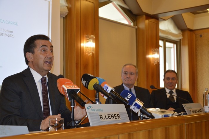 Via libera alla ricapitalizzazione di Banca Carige: l'assemblea approva l'iniezione da 700 milioni Via libera alla ricapitalizzazione di Banca Carige: l'assemblea approva l'iniezione da 700 milioni