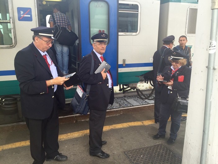 Trenitalia dichiara guerra agli evasori del biglietto Trenitalia dichiara guerra agli evasori del biglietto