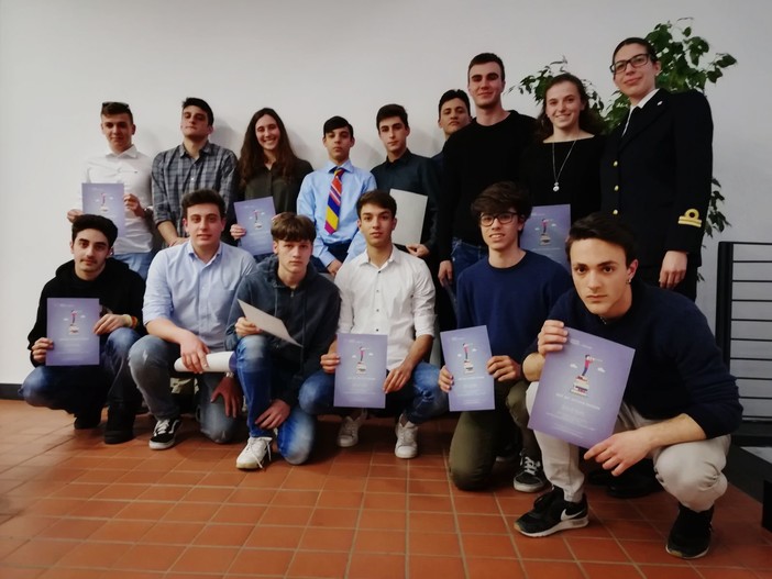 Savona, consegnate le borse di studio "Prigogine" agli studenti migliori dell’istituto "Ferraris Pancaldo" (FOTO)