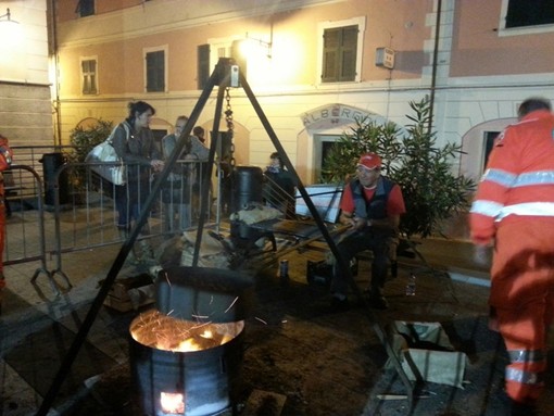 A Finale Ligure castagnata in solidarietà per la Croce Bianca A Finale Ligure castagnata in solidarietà per la Croce Bianca