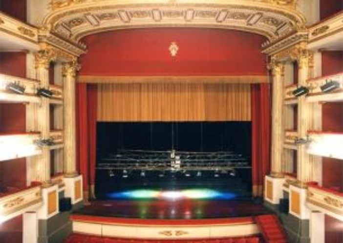 Al "Chiabrera" di Savona l'Orchestra Sinfonica Olandese dell'Aia per le famiglie delle vittime di Genova Al "Chiabrera" di Savona l'Orchestra Sinfonica Olandese dell'Aia per le famiglie delle vittime di Genova