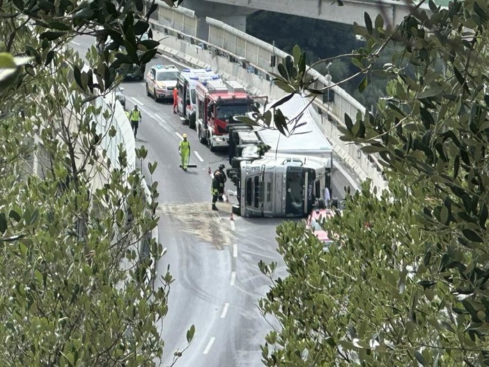 Foto copertina di Angelo Corso