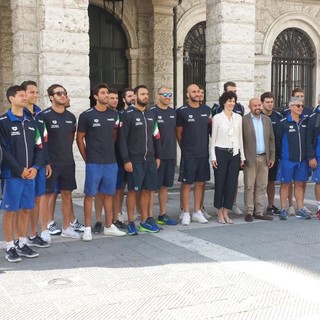 La Nazionale di Pallanuoto sbarca a Savona, il Ct Campagna: “Rari Nantes esempio di gestione e così dovrà essere anche nel futuro” (FOTO e VIDEO)