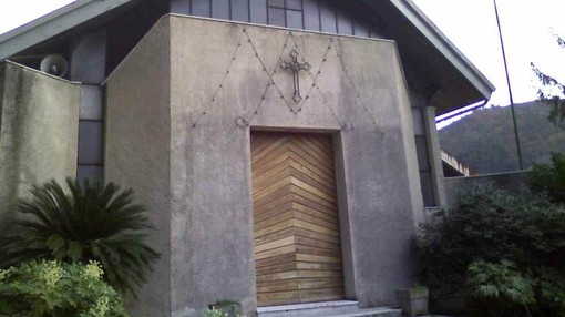 Varazze, lanciata una raccolta fondi per il rifacimento del tetto della chiesa della S.S. Annunziata Varazze, lanciata una raccolta fondi per il rifacimento del tetto della chiesa della S.S. Annunziata