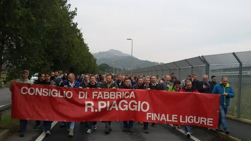 Piaggio Aero, M5S: "Nessun lavoratore sia lasciato indietro" Piaggio Aero, M5S: "Nessun lavoratore sia lasciato indietro"