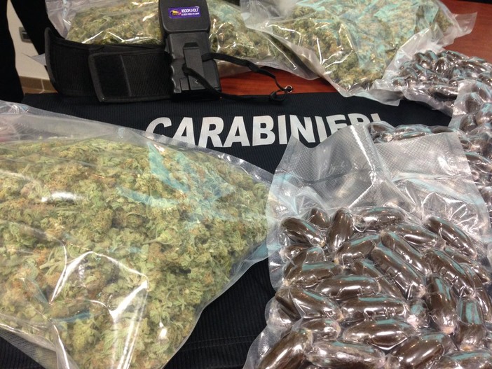 Forze dell'ordine contro lo spaccio ad Albenga, Cangiano: "Un ringraziamento ai carabinieri" Forze dell'ordine contro lo spaccio ad Albenga, Cangiano: "Un ringraziamento ai carabinieri"