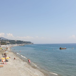 Celle, continua ad essere vietata la passeggiata e lo stazionamento sulle spiagge