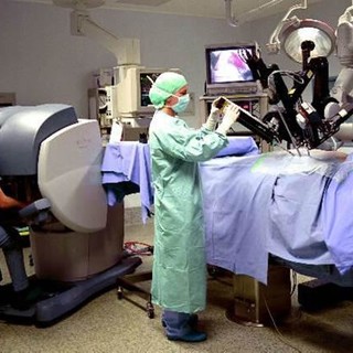 Chirurgia robotica a Savona: un webinar per parlare di multiprofessionalità e macchine al servizio dei pazienti