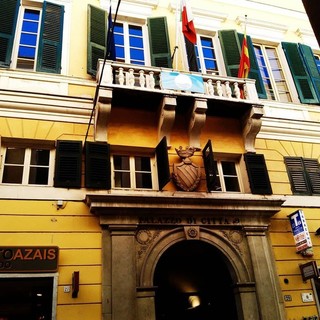 Finalmarina: che fine hanno fatto gli affreschi nell'atrio del Palazzo Comunale?