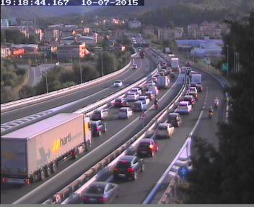 L'esodo per il secondo weekend estivo è iniziato sulla A10 L'esodo per il secondo weekend estivo è iniziato sulla A10
