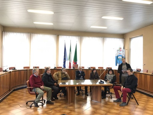 Cengio, intitolata la sala consiliare a Davide Montino