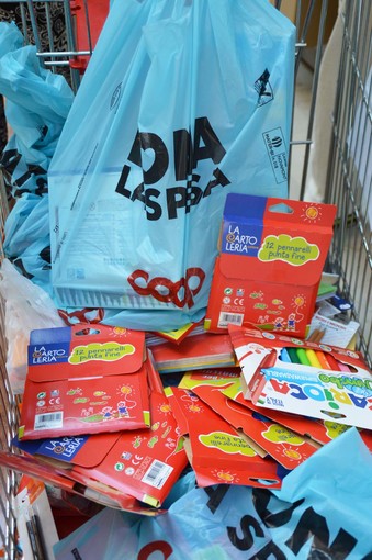 Con ‘Dona la spesa’: raccolte oltre 10 tonnellate di materiali didattici Con ‘Dona la spesa’: raccolte oltre 10 tonnellate di materiali didattici