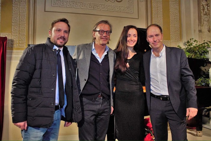 Grande chiusura per il Concorso Pianistico "Città di Albenga" Grande chiusura per il Concorso Pianistico "Città di Albenga"