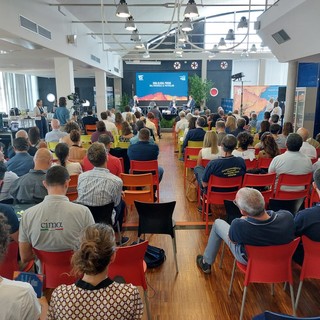 La violenta pioggia sul mare di Rapallo, immagine simbolo dei giorni scorsi La violenta pioggia sul mare di Rapallo, immagine simbolo dei giorni scorsi