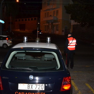 Si apparta con una prostituta, 37enne di Imperia pizzicato e denunciato dai carabinieri di Albenga