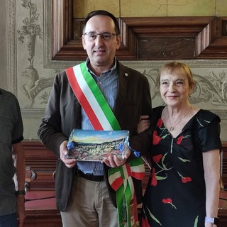 Sessant'anni di matrimonio, a Finale si celebra l'amore di Ornella ed Elia