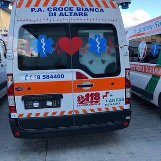 Altare, la Croce Bianca inaugura una nuova ambulanza