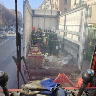 Foto di Davide Roncarolo e comunicato stampa vigili del fuoco
